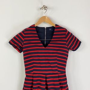 Gap V Neck Red Stripe Sporty Dress w Pockets